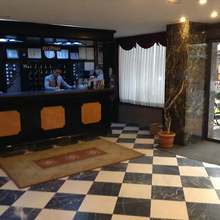 Tayhan Hotell